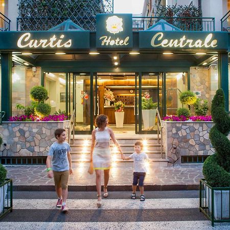 Hotel Curtis Centrale Alassio Luaran gambar