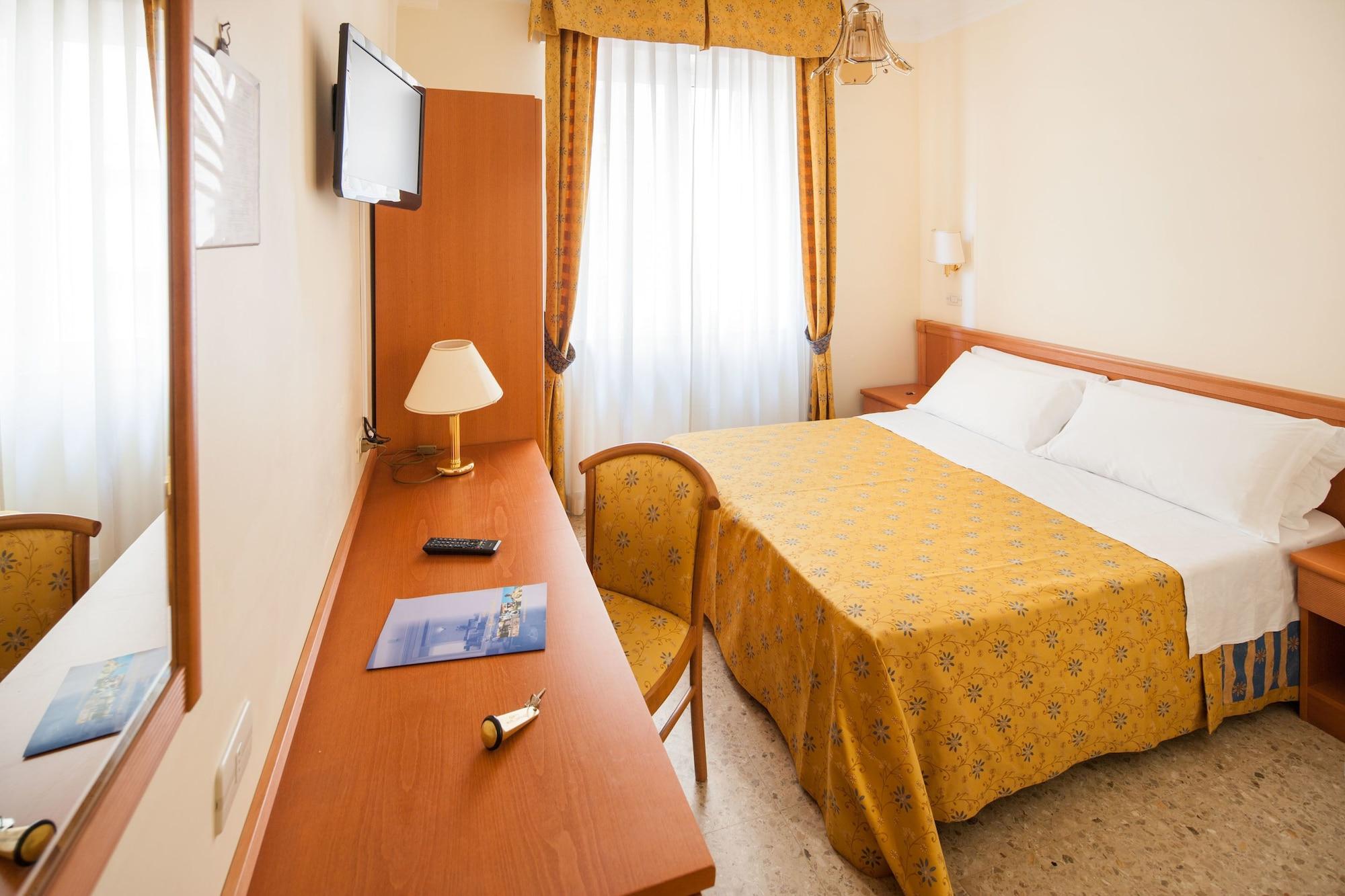 Hotel Curtis Centrale Alassio Luaran gambar