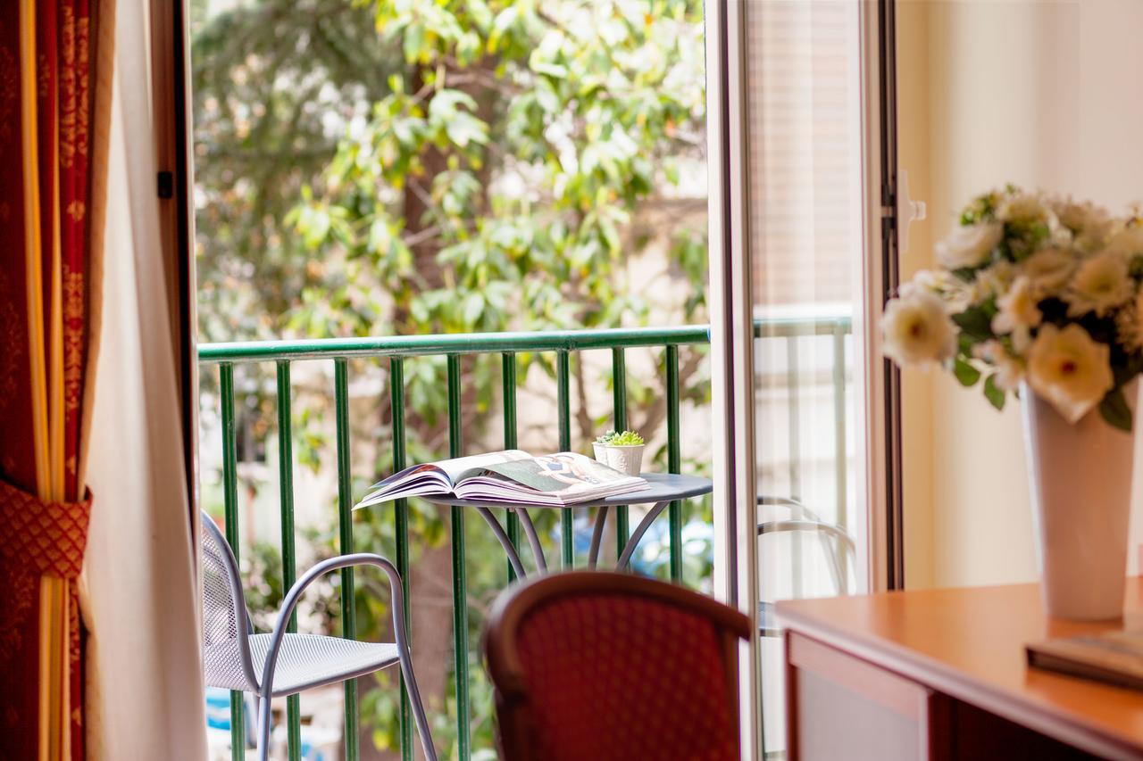 Hotel Curtis Centrale Alassio Luaran gambar